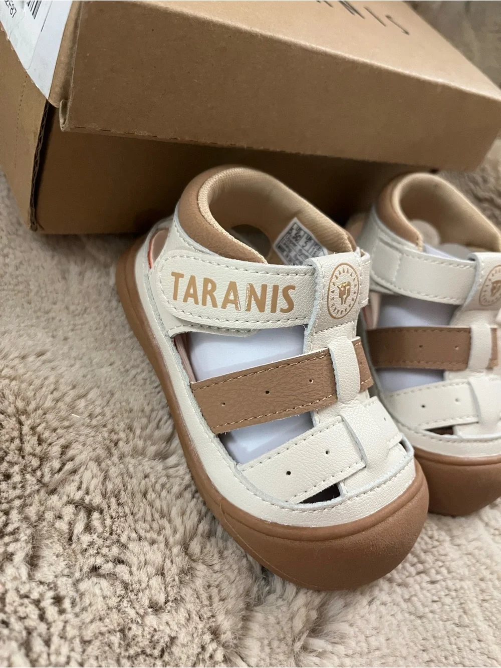 Taranis Baby Leather Closed Toe Sandals Walker Size 3